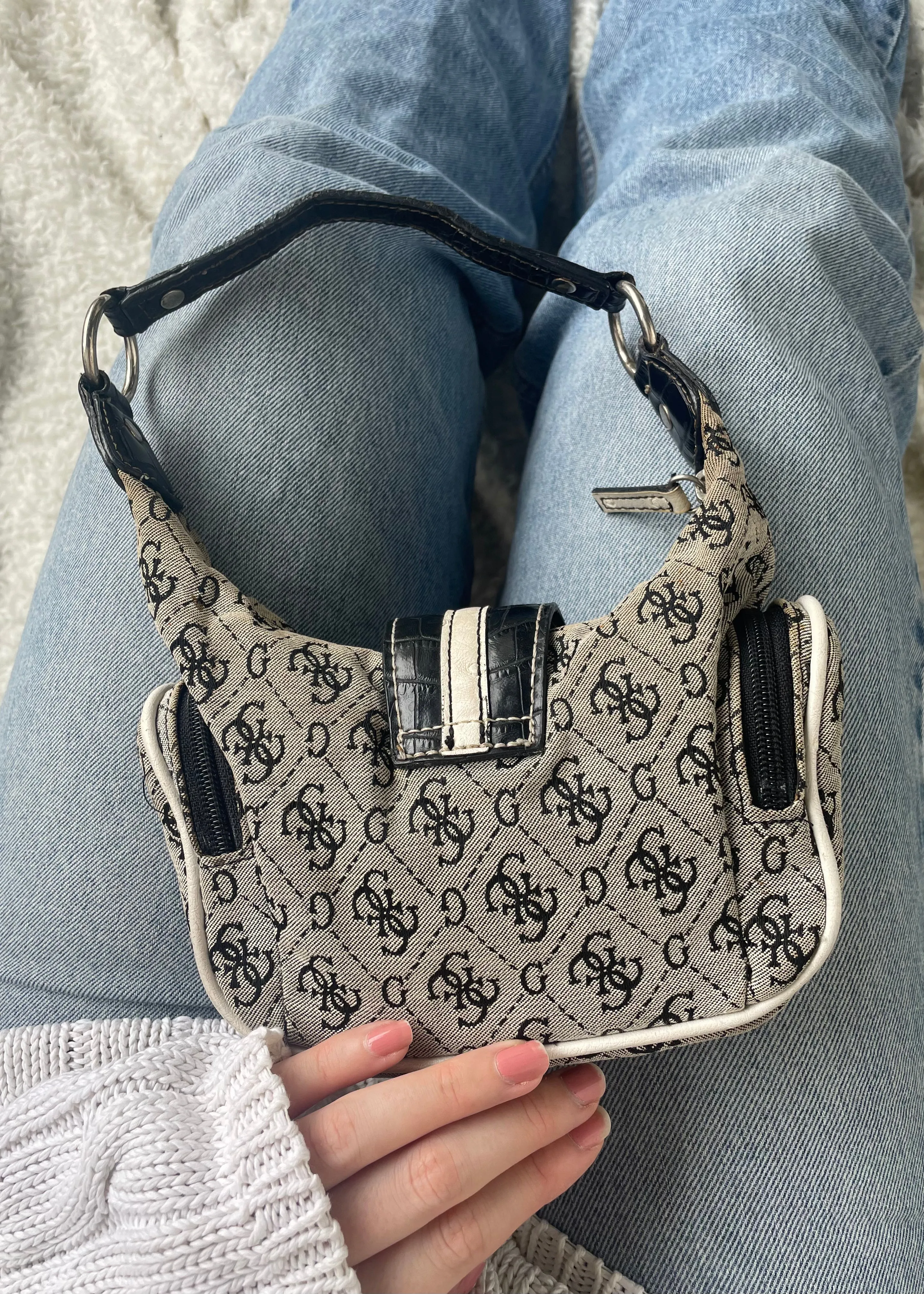 GUESS BAG